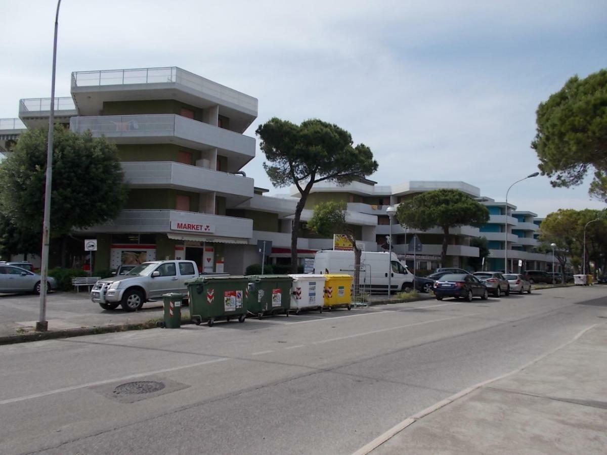 Condominio Moschettieri Trilocale Bibione Exterior photo